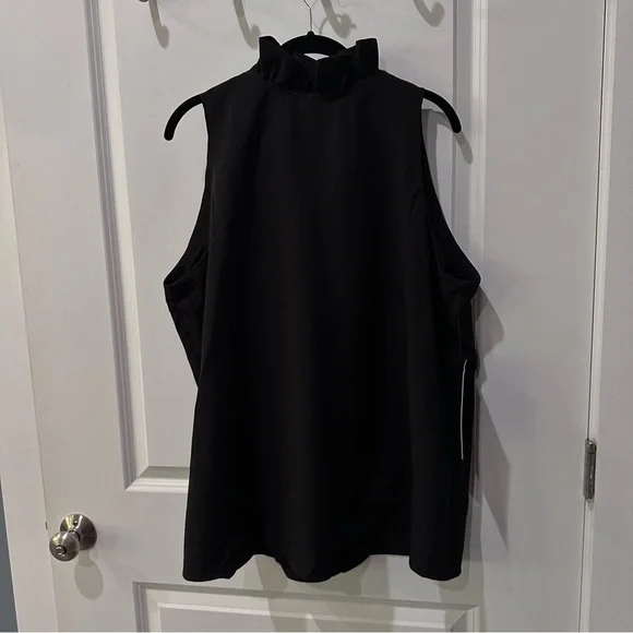 TUCKERNUCK Black Mason Top - Picture 7 of 10